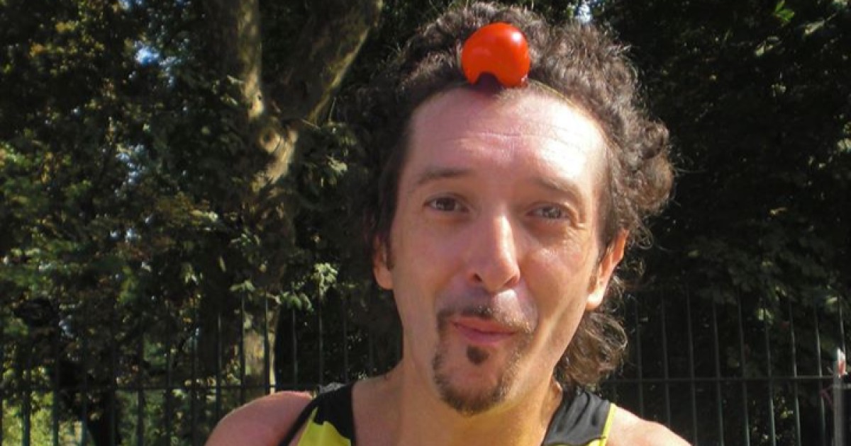 42km di corsa vestito da Clown-Lorenzo Artioli