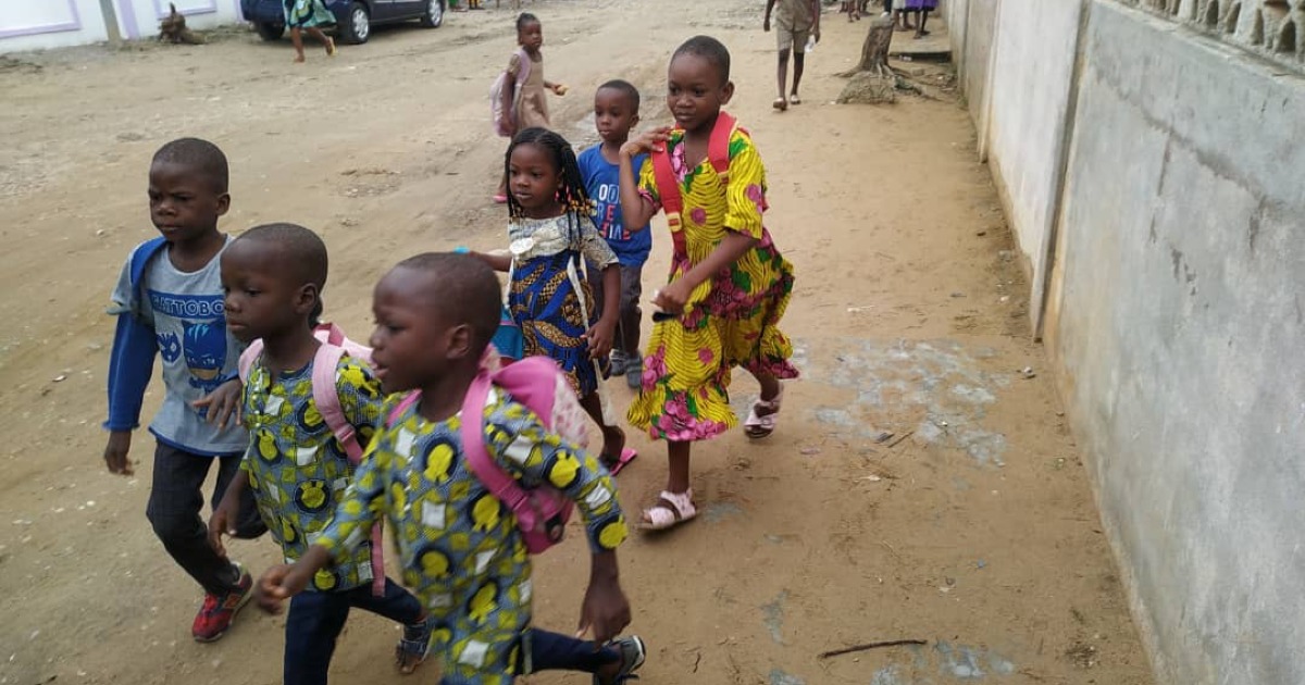 Uno scuolabus per i bimbi del Benin-Anna Battaglia