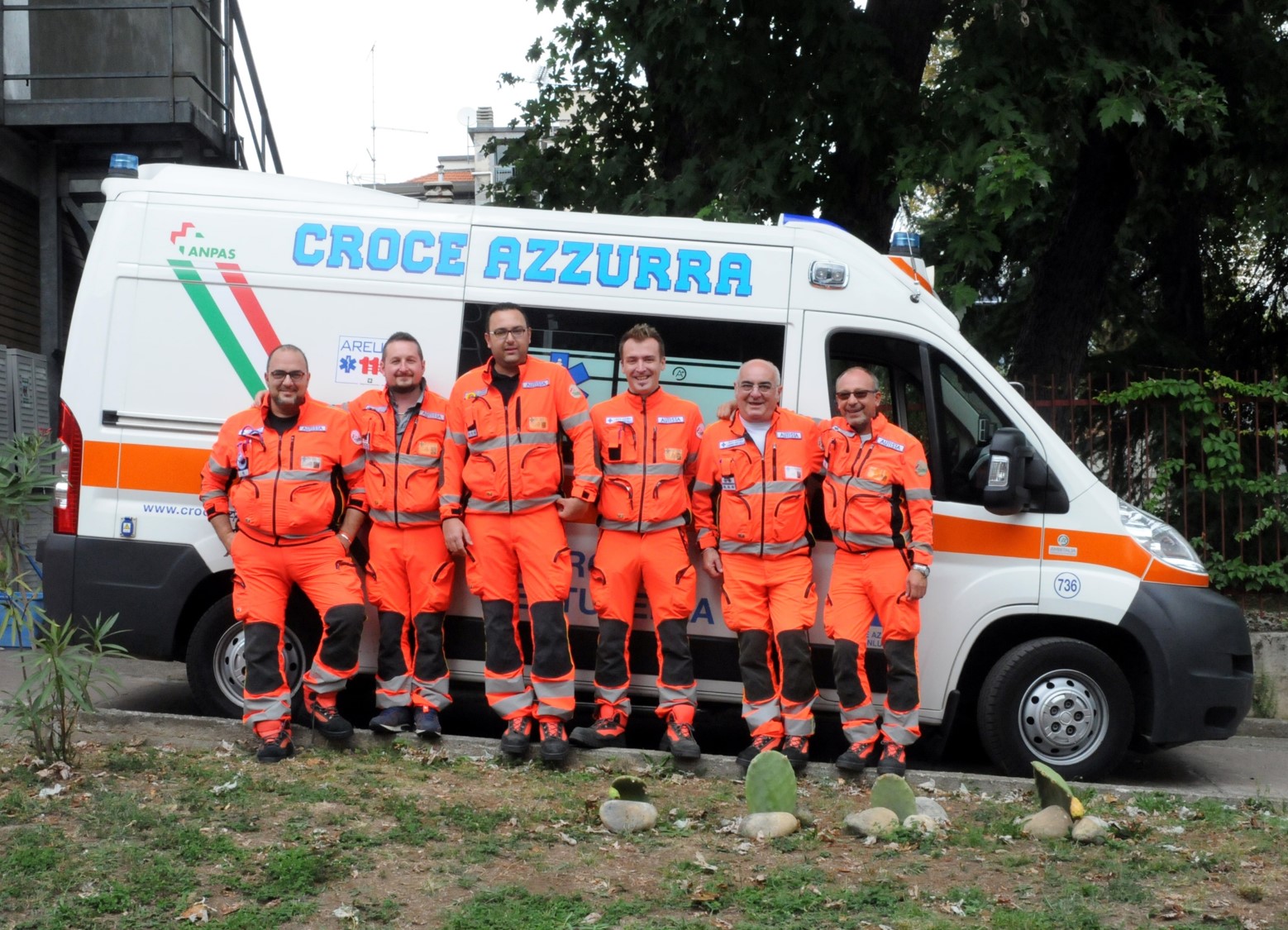 ...un Ambulanza per Caronno Pertusella..-Giulio Mazzilli