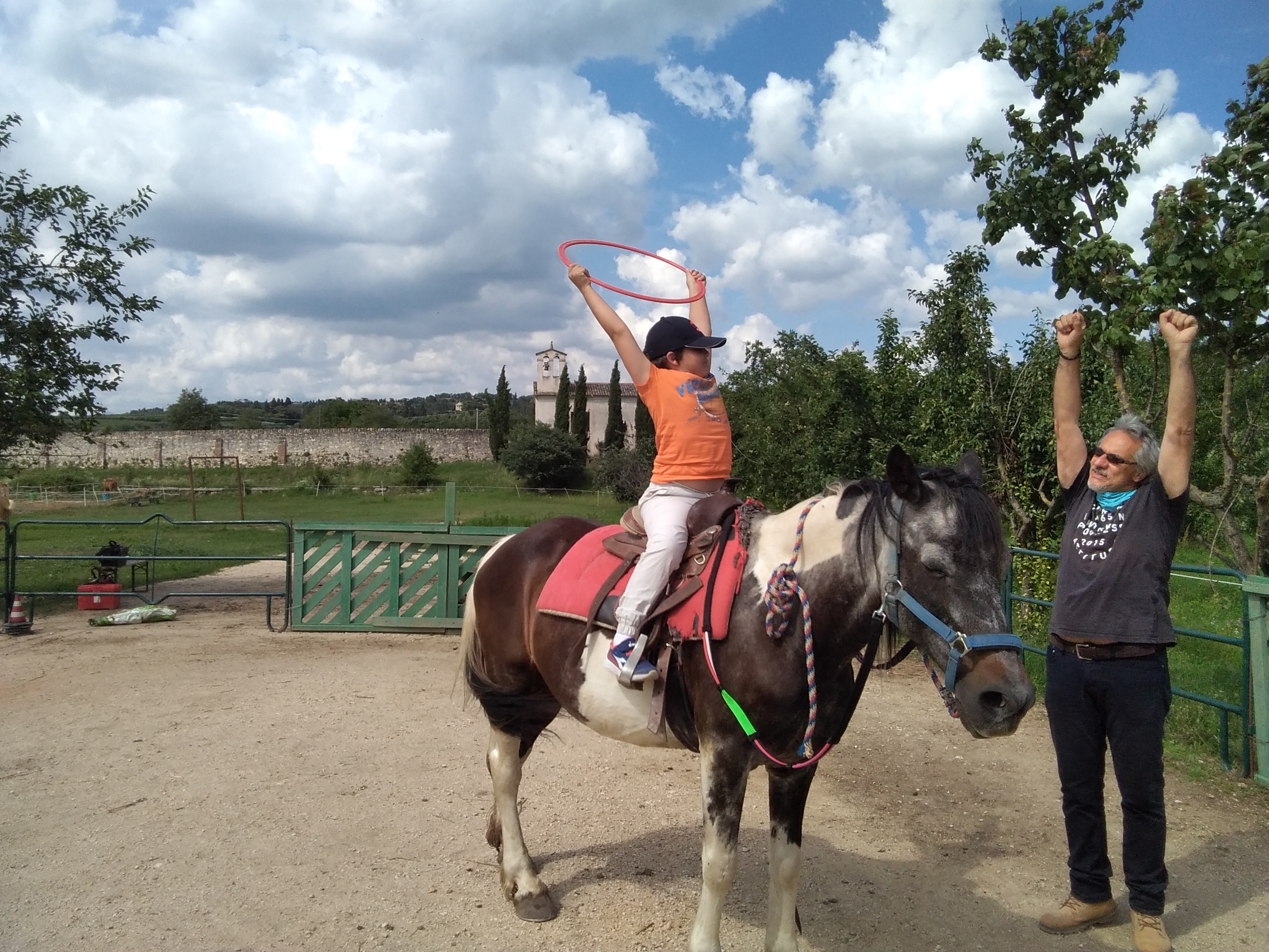 Riding the Blue - Un cavallo per amico -EY Foundation Onlus