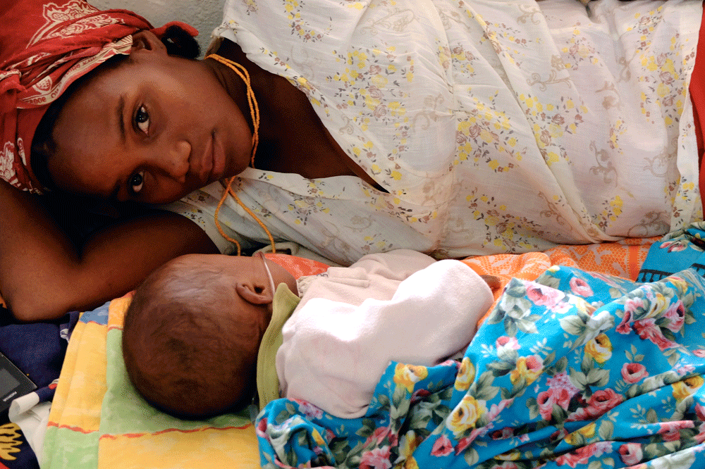 Con mamme e bambini in Angola-Medici con l'Africa Cuamm