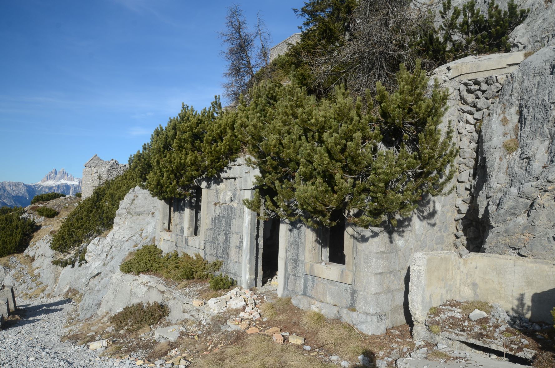 Bivacco al Forte di Monte Tudaio-CAI Vigo di Cadore